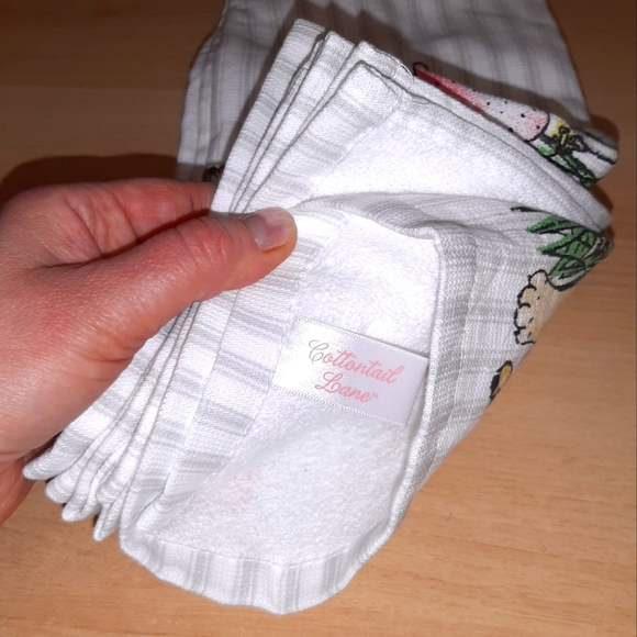 Easter Kitchen Towels - Set of 2 NWT - Picture 6 of 7